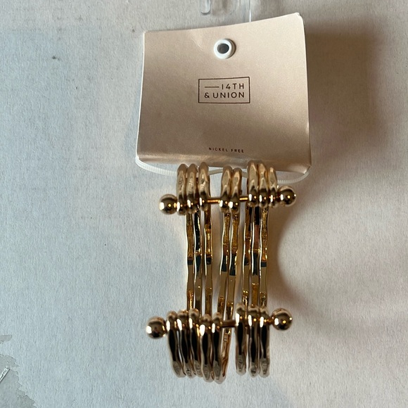 14th & Union Bracelet - Picture 1 of 4